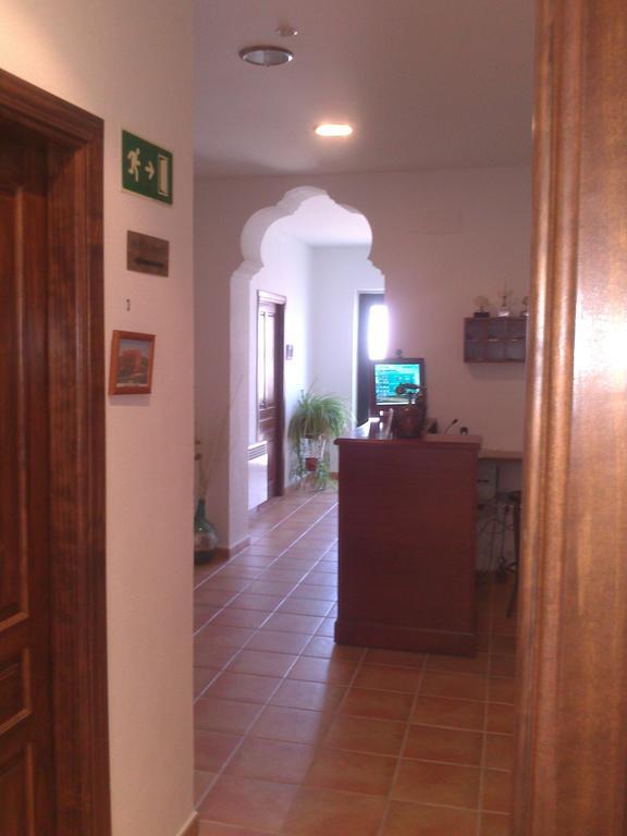 Hostal Rural La Casa Verde Cheles Exterior photo